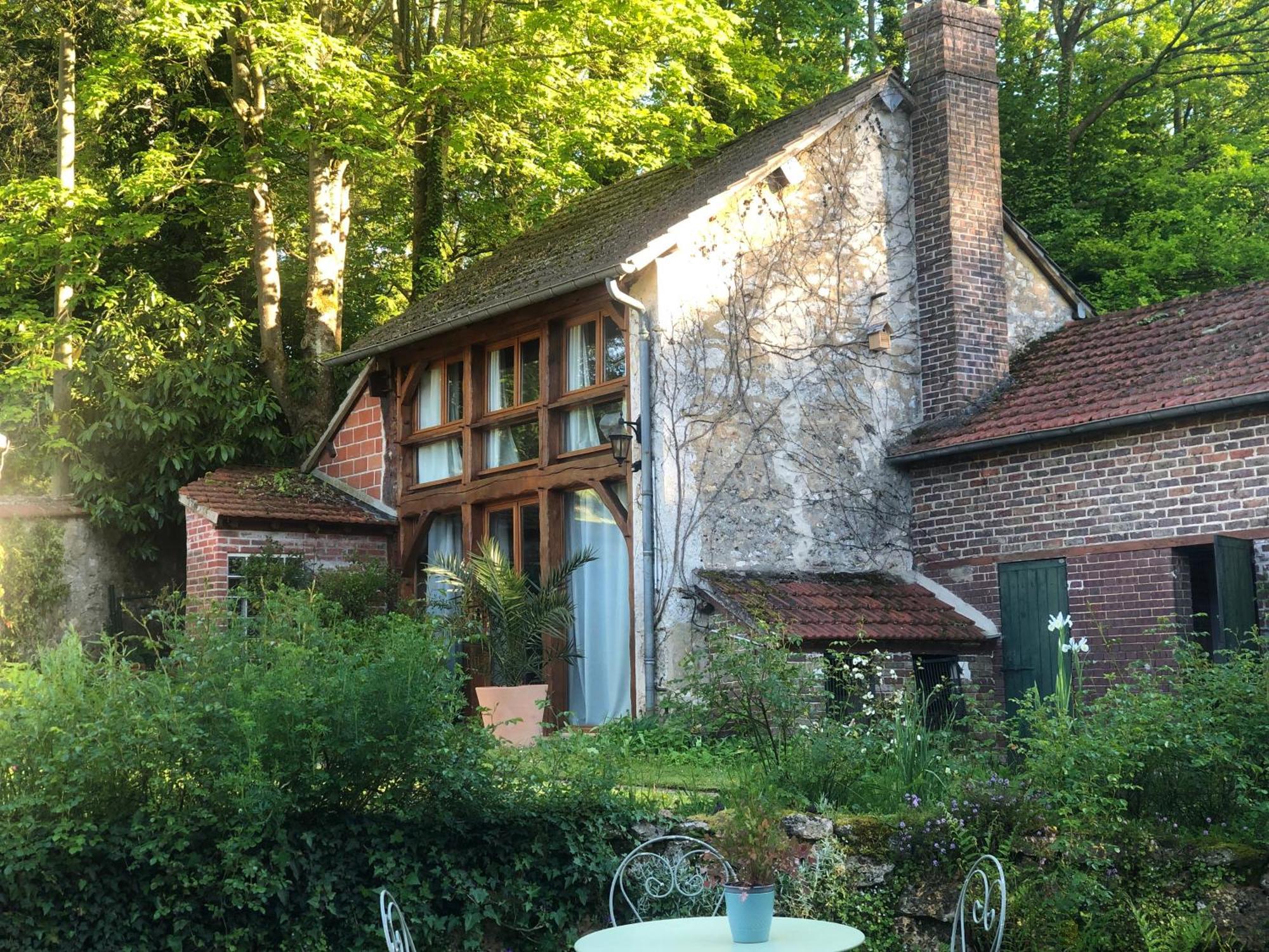 Le Clos Des Songes Bed & Breakfast Blaru Exterior photo